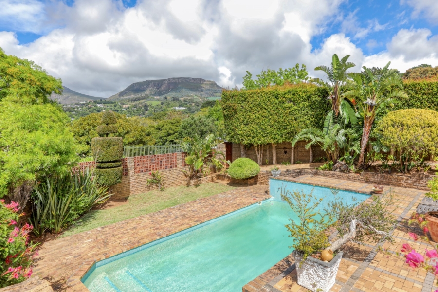 5 Bedroom Property for Sale in Constantia Western Cape